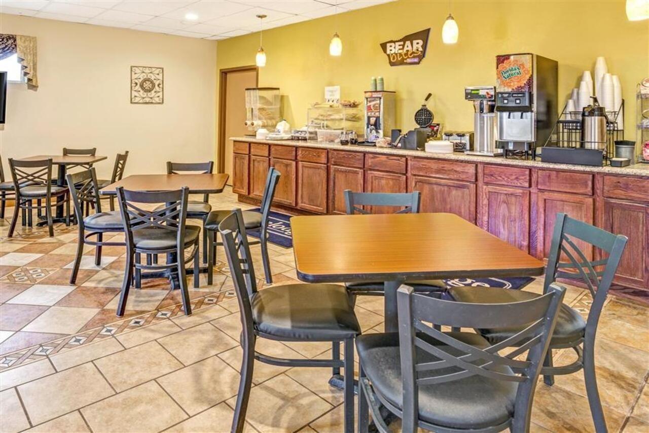Adrian Inn 외부 사진